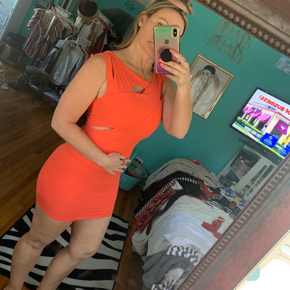 Bebe mini dress - Picture 2 of 7